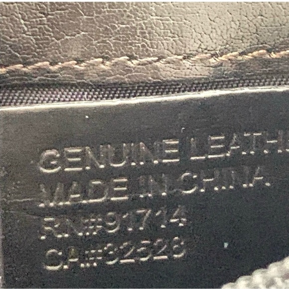 Armani Exchange A/X Bifold Leather Wallet
Black Good Condition - Picture 10 of 11